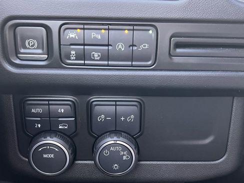 Used 2022 Chevrolet Tahoe RST w/ Luxury Package image 28