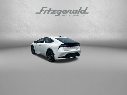 New 2026 Toyota Prius Plug-In Hybrid FWD image 5