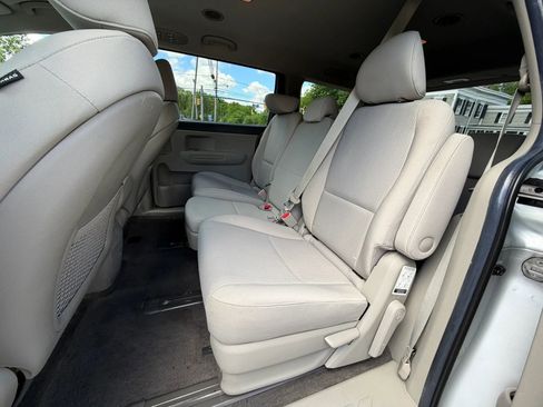 Used 2020 Kia Sedona LX FWD image 16
