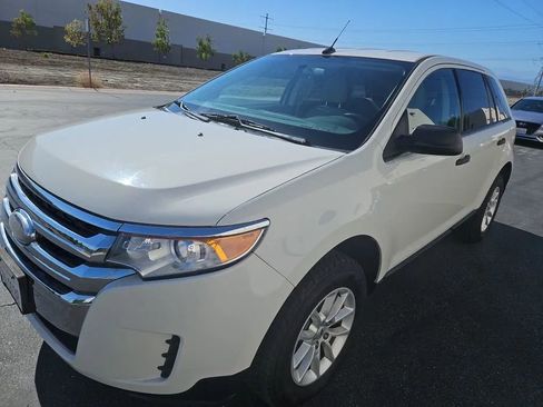 Used 2013 Ford Edge SE image 1