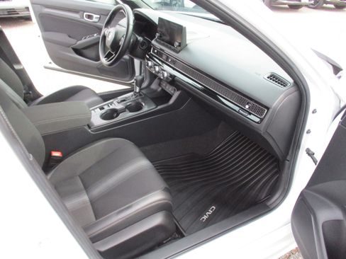 Certified 2025 Honda Civic Sport image 14