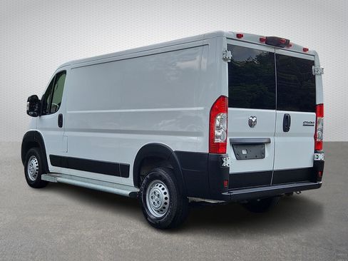 Used 2025 RAM ProMaster 2500 w/ U-Haul Equipment Group FWD image 4