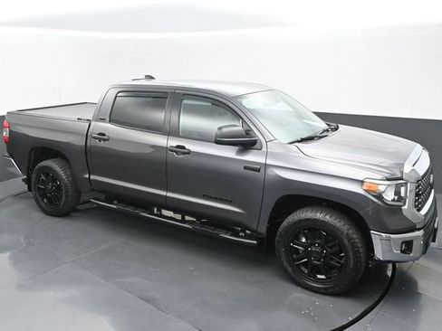 Used 2021 Toyota Tundra SR5 w/ SR5 Upgrade Package AWD/4WD image 29