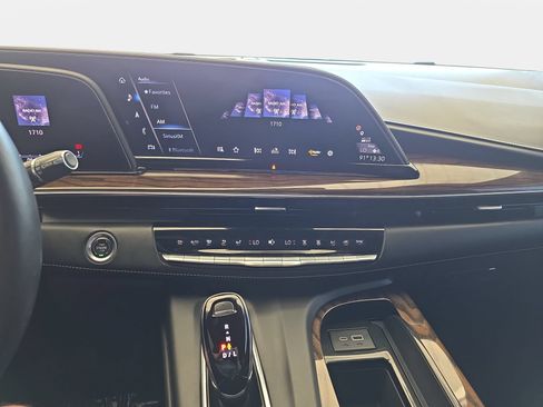 Used 2024 Cadillac Escalade Sport Platinum AWD/4WD image 20