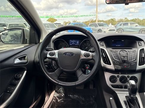 Used 2014 Ford Focus SE w/ Equipment Group 201A image 15