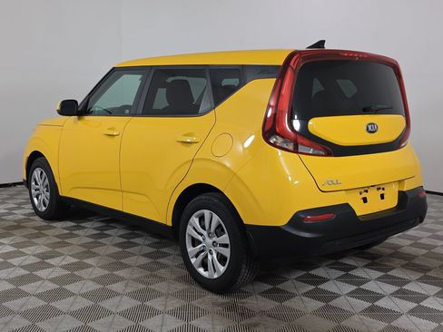Used 2020 Kia Soul LX FWD image 5