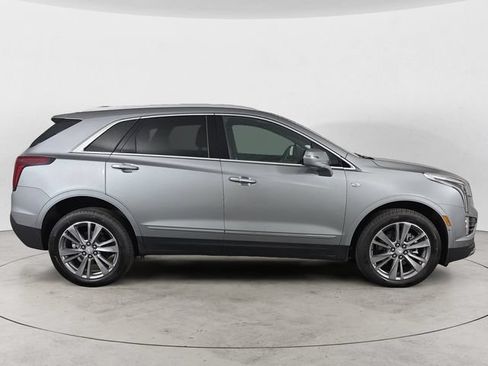 Used 2025 Cadillac XT5 Premium Luxury AWD/4WD image 6