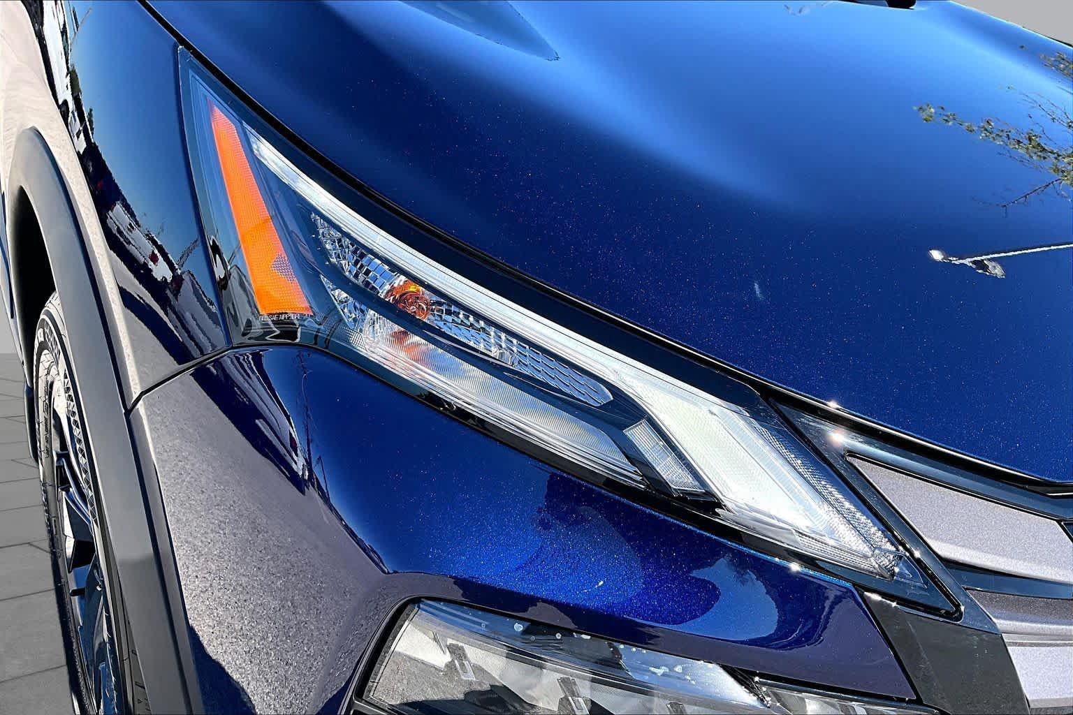 New 2027 Nissan Rogue SV FWD image 13