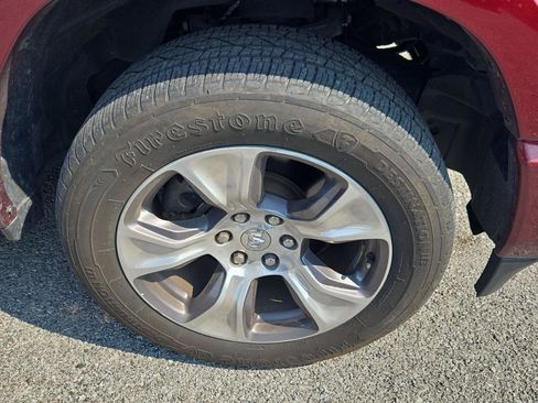 Used 2019 RAM 1500 Laramie w/ Sport Appearance Package AWD/4WD image 9