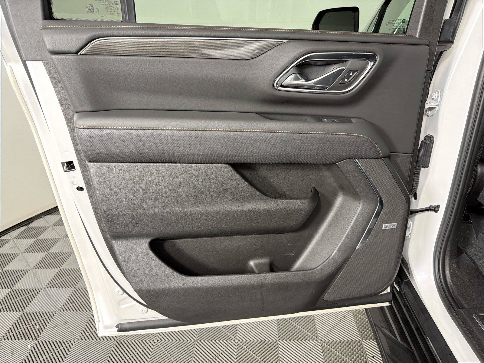 Used 2023 GMC Yukon XL AT4 w/ LPO, Floor Liner Package AWD/4WD image 22