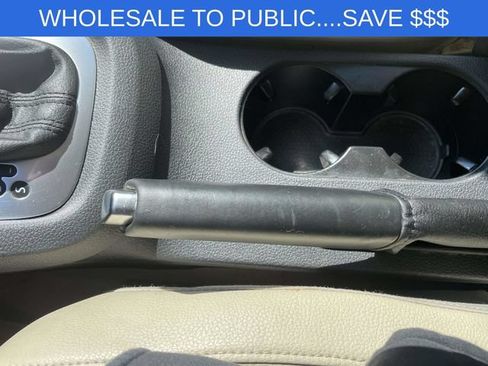 Used 2013 Volkswagen Jetta SE FWD image 31