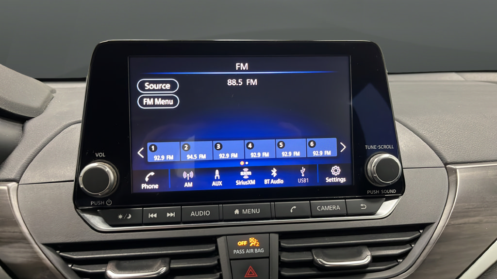 Used 2023 Nissan Altima 2.5 SV FWD image 14