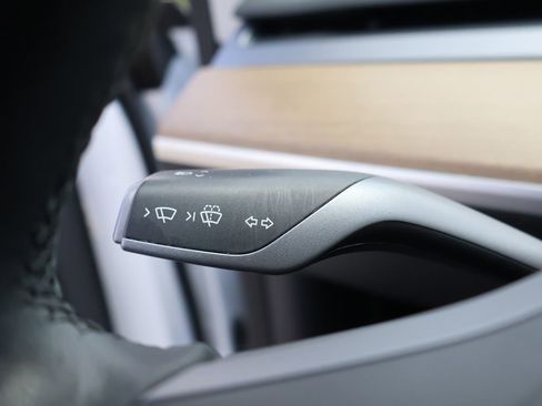 Used 2022 Tesla Model Y Performance AWD/4WD image 45