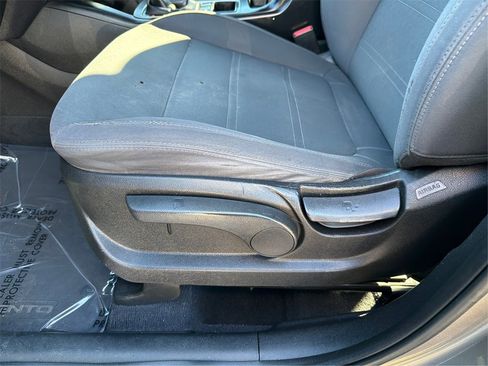 Used 2018 Kia Sorento L image 19