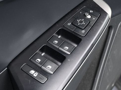 Used 2025 Kia EV6 Light RWD image 14
