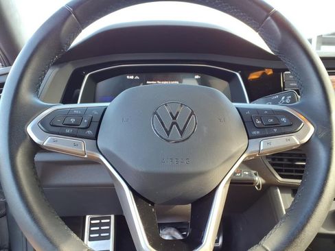 Used 2024 Volkswagen Jetta Sport image 19
