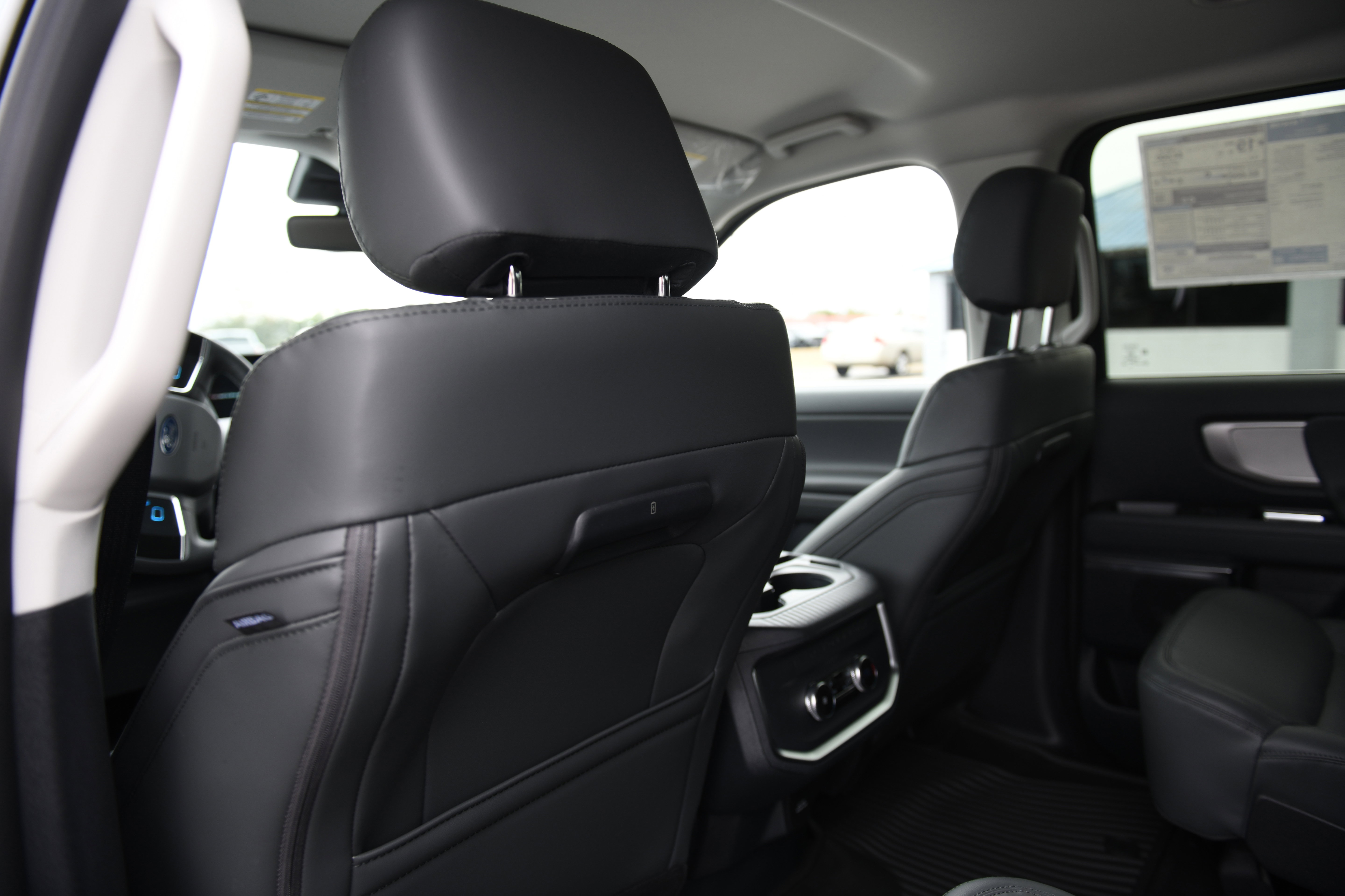 New 2026 Ford Expedition Active RWD image 17