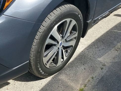 Used 2018 Subaru Outback 2.5i Limited image 5