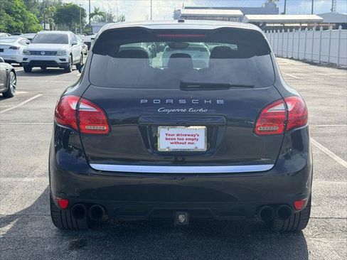 Used 2014 Porsche Cayenne Turbo AWD/4WD image 7