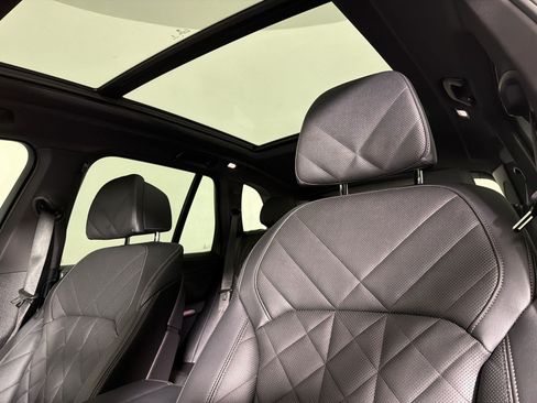 Used 2024 BMW X5 sDrive40i w/ M Sport Package RWD image 12