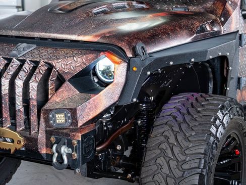 Used 2021 Jeep Gladiator Sport image 12