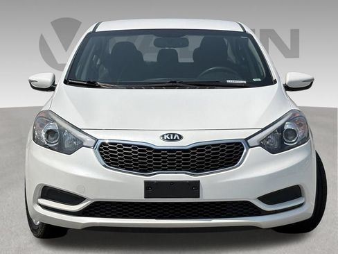 Used 2016 Kia Forte LX w/ LX Popular Plus Package FWD image 2