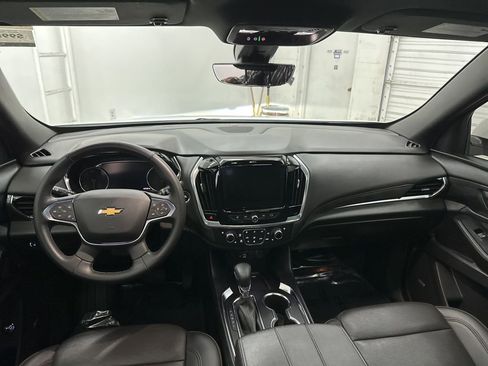 Used 2023 Chevrolet Traverse High Country image 24