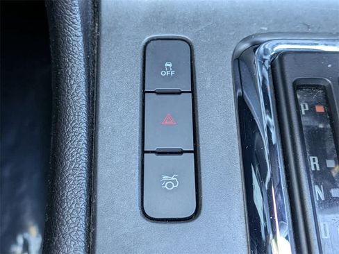 Used 2014 Ford Mustang V6 image 22