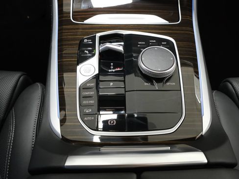 Used 2024 BMW X5 xDrive40i w/ Premium Package AWD/4WD image 23