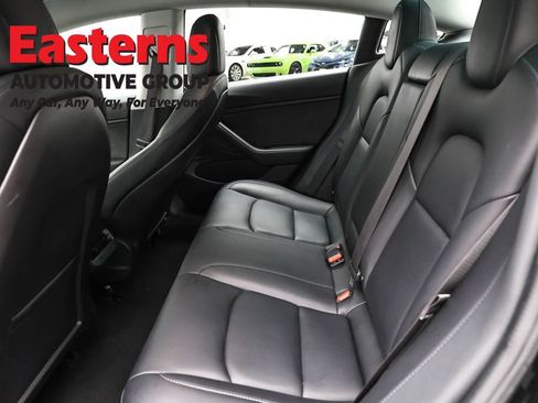 Used 2018 Tesla Model 3 Long Range image 17