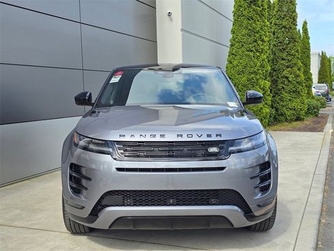 New 2026 Land Rover Range Rover Evoque Dynamic SE image 3