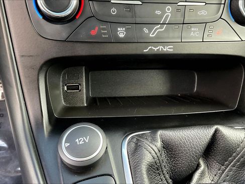 Used 2015 Ford Focus ST w/ Equipment Group 402A FWD image 16