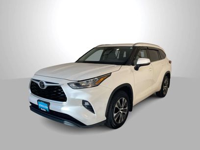 Used 2020 Toyota Highlander XLE