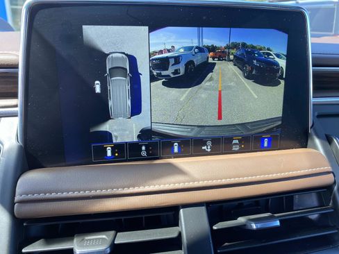 Used 2024 Chevrolet Suburban High Country w/ Premium Package 2 image 16