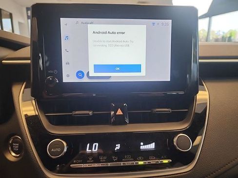 Used 2025 Toyota Corolla SE FWD image 5