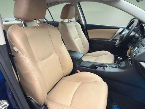 Used 2012 MAZDA MAZDA3 i Grand Touring w/ Tech Pkg image 12