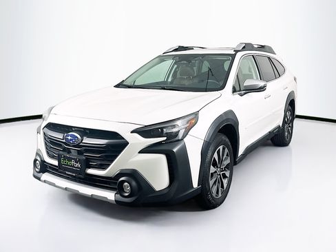 Used 2024 Subaru Outback Touring XT AWD/4WD image 3