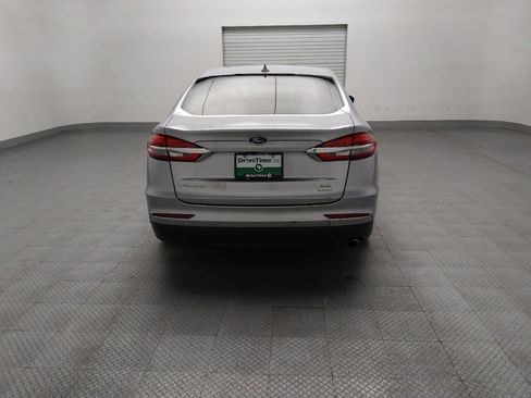 Used 2020 Ford Fusion SE FWD image 7