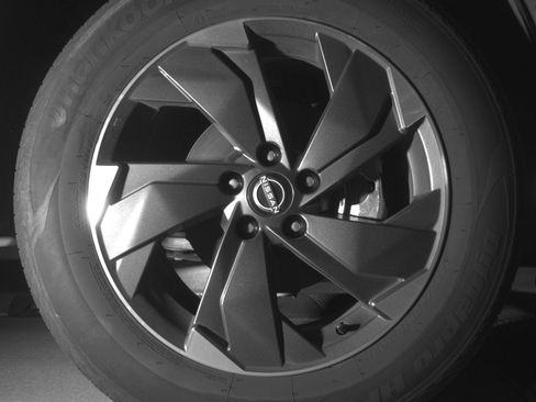 Used 2025 Nissan Rogue SV AWD/4WD image 13