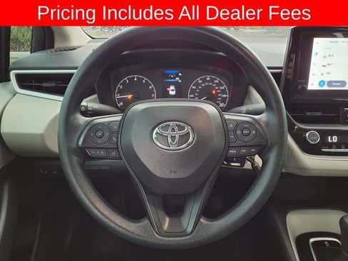 Used 2025 Toyota Corolla LE FWD image 26