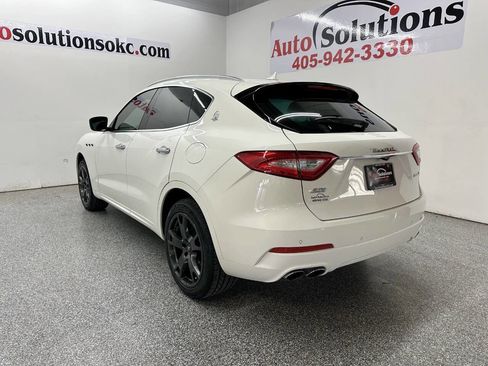 Used 2019 Maserati Levante S image 5