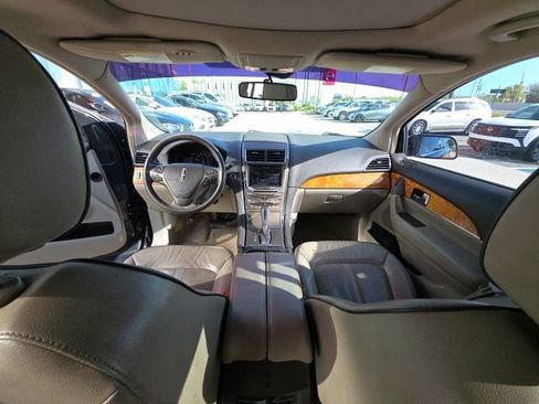 Used 2013 Lincoln MKX FWD image 25