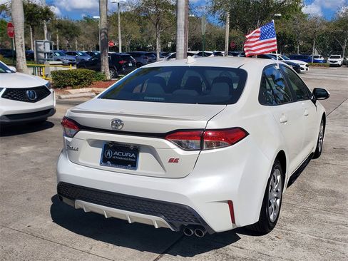 Used 2021 Toyota Corolla SE image 7