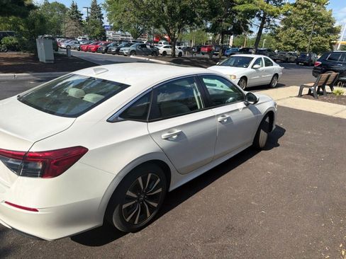 Used 2024 Honda Civic EX image 13