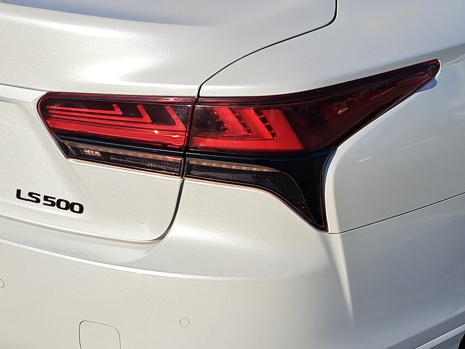 Used 2018 Lexus LS 500 w/ Luxury Package RWD image 38