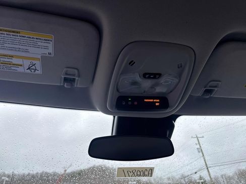 Used 2024 Chevrolet TrailBlazer LT image 18