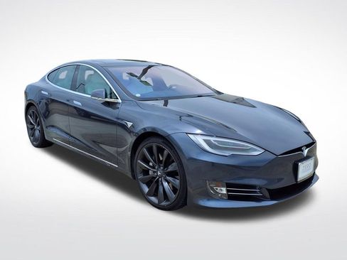 Used 2017 Tesla Model S 75D AWD/4WD image 4