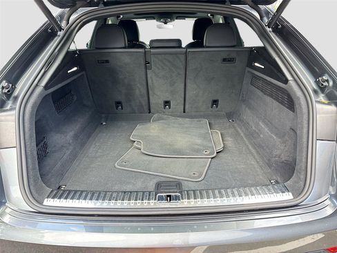 Used 2019 Audi Q8 Prestige w/ Year 1 Package image 28