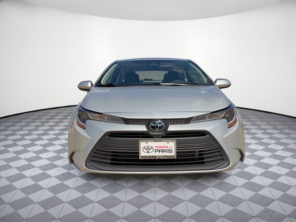 Used 2023 Toyota Corolla LE FWD image 6
