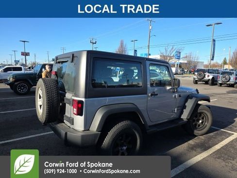 Used 2015 Jeep Wrangler Sport w/ Connectivity Group image 5